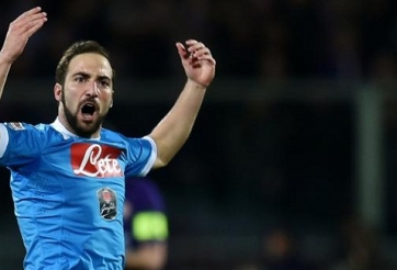 PSG ra giá 'cực sốc' cho Gonzalo Higuain