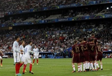 VIDEO: Eric Dier sút phạt thành bàn mở tỷ số cho tuyển Anh