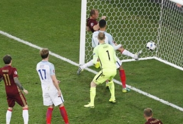 VIDEO: Bàn gỡ hòa đầy kịch tính của ĐT Nga ở phút 92