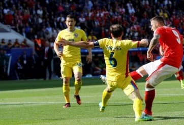 VIDEO: Haris Seferovic bỏ lỡ cơ hội mở tỷ số đáng tiếc