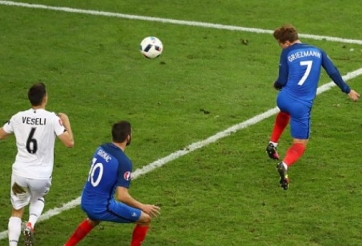 VIDEO: Griezmann đánh đầu mở tỷ số cho ĐT Pháp