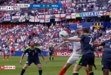 VIDEO: Trọng tài gây tranh cãi vì không cho tuyển Anh hưởng penalty