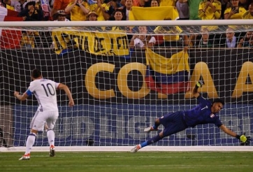 VIDEO: Loạt trận penalty cân não giữa Colombia vs Peru