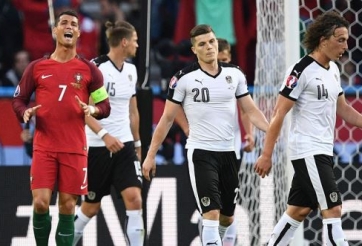 VIDEO: Ronaldo và đồng đội bất lực trước khung thành ma ám của Áo