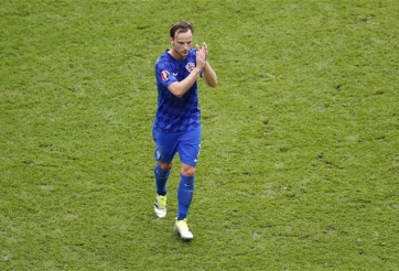 VIDEO: Xà ngang, cột dọc cứu thua cho Tây Ban Nha