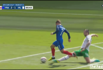 VIDEO: Chiếc thẻ đỏ trực tiếp đầu tiên tại Euro 2016