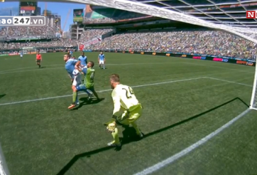 VIDEO: Lampard bị chỉ trích vì dùng tay ghi bàn ở vòng 17 MLS