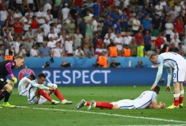 VIDEO: Khoảnh khắc vui buồn lịch sử Iceland - Anh sau vòng 1/8