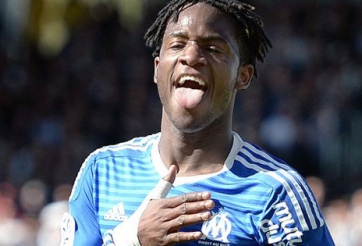 Chelsea chi tiền tấn, Michy Batshuayi đến kiểm tra y tế