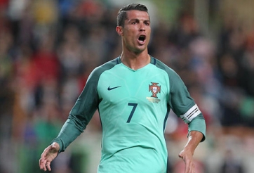 Ronaldo gửi thông điệp mạnh mẽ trước trận gặp Ba Lan