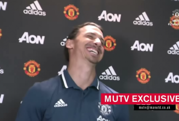 Ibrahimovic cực ngầu trong ngày ra mắt hợp đồng với Man Utd