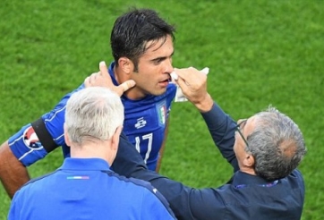 VIDEO: Eder bị chảy máu mũi sau khi lĩnh trọn cùi chỏ của Boateng