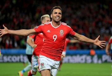 Người hùng thất nghiệp xứ Wales sắp được thi đấu tại Champions League