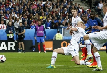 VIDEO: Sigthorsson rút ngắn tỷ số xuống còn 4-1 cho Iceland
