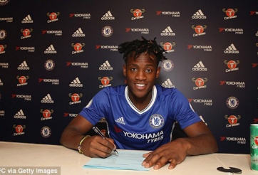 Tin chuyển nhượng 4/7: Chelsea đón tân binh; Mata chia tay MU