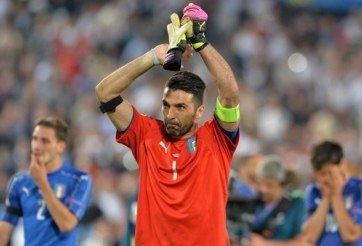 VIDEO: Hình ảnh đẹp của Gigi Buffon với các tifosi