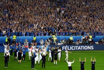 VIDEO: Phản ứng tuyệt vời của người Iceland sau trận tứ kết với Pháp