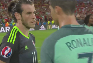VIDEO: Ronaldo an ủi Bale sau trận đấu Bồ Đào Nha - Wales
