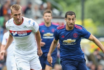 VIDEO: Mkhitaryan đệm bóng vọt xà đầy nuối tiếc