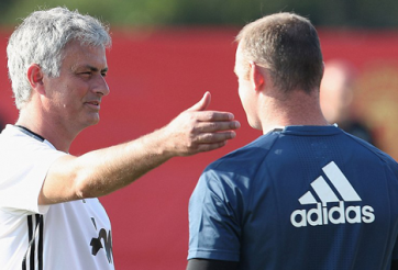 Rooney lần đầu lên tiếng về áp lực dưới thời Mourinho