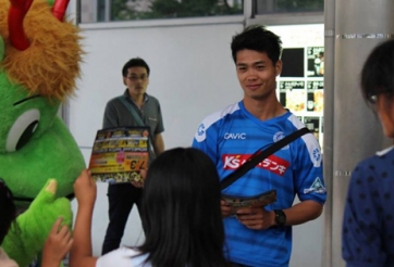 Điểm tin sáng 22/7:  MU công bố số áo, Công Phượng chia sẻ về chuyện phát tờ rơi