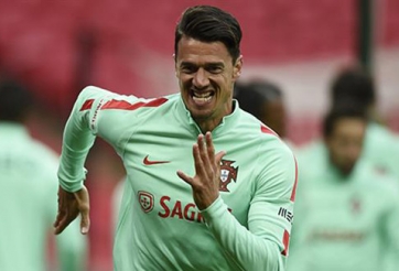 Chuyển nhượng chiều 1/8: MU chiêu mộ nhà vô địch Euro