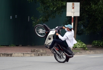 Những lỗi vi phạm của xe máy sẽ bị thu phương tiện từ 1/8