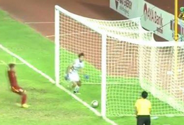 Trọng tài V-League: Bàn thắng của Việt Nam chưa hợp lệ