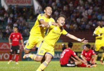 Video bàn thắng: Long An 1-2 SLNA (Vòng 19 V-League 2016)