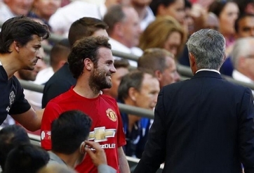 HLV Mourinho lý giải quyết định thay người khó hiểu với Mata