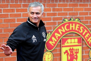 Jose Mourinho lập kỷ lục mới trên TTCN