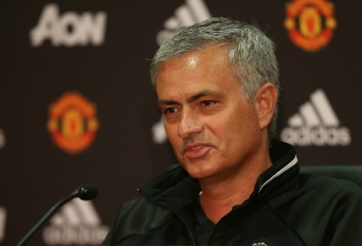 Man Utd chính thức chia tay cầu thủ thứ 3