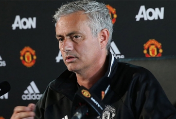 Mourinho tiết lộ bí mật chuyển nhượng của M.U