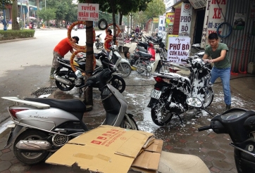 Làm thế nào để giữ lớp sơn xe máy luôn như mới?