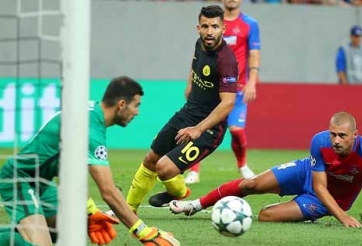 Man City đặt 1 chân vào vòng bảng Champions League