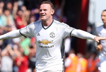 Cựu sao M.U chê Rooney chậm chạp và dứt điểm kém