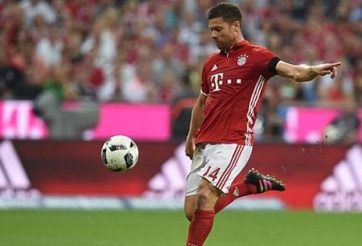 Ngỡ ngàng với bàn thắng đầu tiên Bundesliga 2016/2017 của Alonso