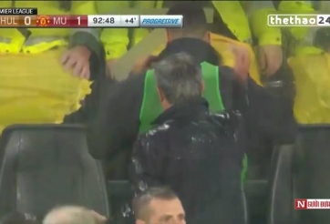 VIDEO: Rashford ghi bàn và phản ứng đáng nể của HLV Mourinho