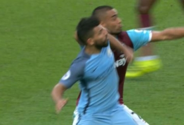 Chơi xấu cầu thủ West Ham, Aguero nguy cơ lỡ trận gặp Man Utd