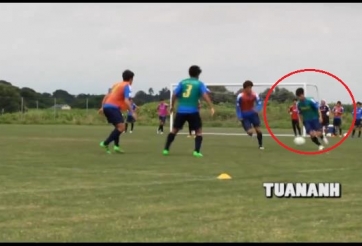 VIDEO: Pha độc diễn ghi bàn cực đỉnh của Công Phượng trên đất Nhật