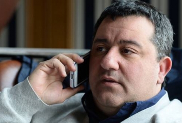 Ronaldo nhận lương cả năm không bằng một mùa hè của Raiola