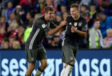 Video bàn thắng: Na Uy 0-3 Đức (Vòng loại World Cup 2018)