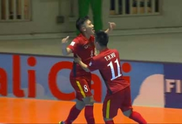 VIDEO: Minh Trí lập cú đúp, nâng tỷ số lên 2-1 cho ĐT Việt Nam