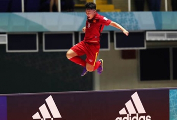 FIFA chọn Minh Trí là khoảnh khắc ấn tượng của Futsal W.C 2016