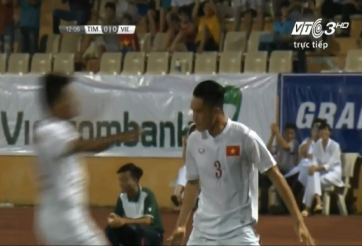 Huỳnh Tấn Sinh mở tỷ số cho U19 Việt Nam, ăn mừng như Ronaldo