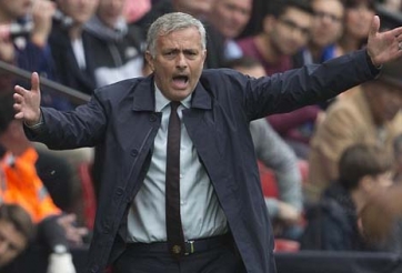 MU đón hung tin, Mourinho lập nhiều kỷ lục buồn