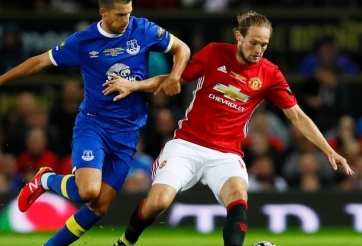 Blind có thể là chìa khóa tuyến giữa cho Man United