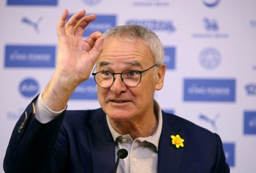 HLV Ranieri lớn tiếng ‘đá đểu’ MU trước đại chiến