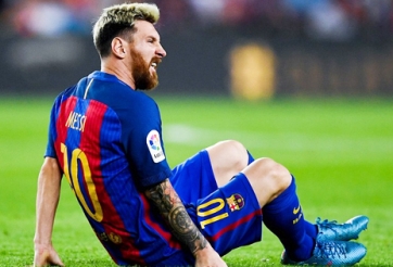 Messi chấn thương, có thể lỡ trận gặp Man City