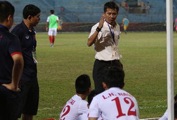 HLV Hoàng Anh Tuấn: 'U19 VN thua do thái độ thi đấu hời hợt'